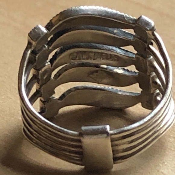 Sterling Silver Wave Band Ring Faux Black Diamond - Picture 4 of 7